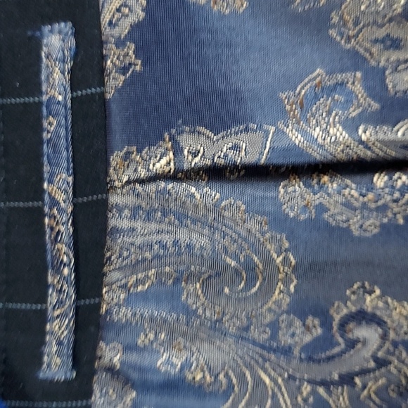 EJ Samuel Suit Jacket - Picture 3 of 10